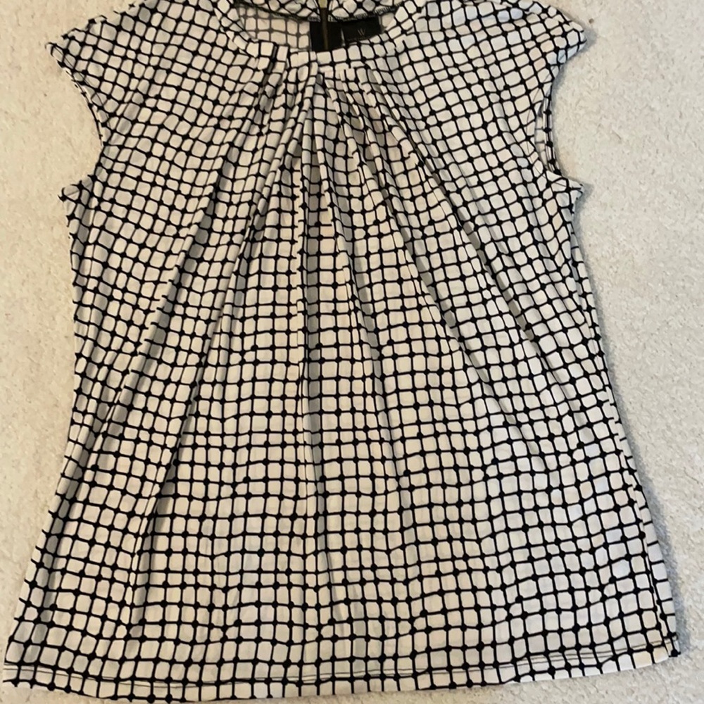 Beautiful black & white top